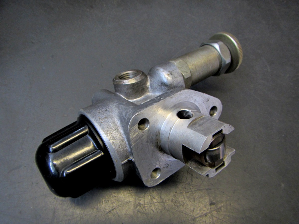 Dieselpumpe Handpumpe IFA Fortschritt Multicar (10211)